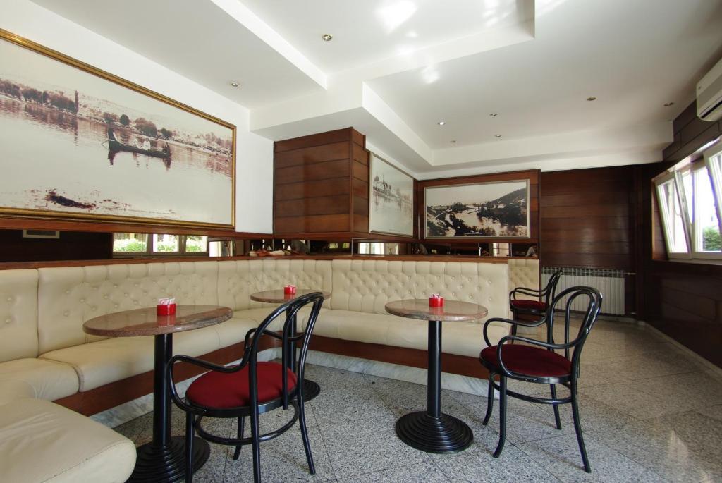Hotel Sv. Mihovil Триль Номер фото